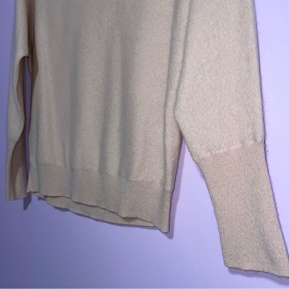 Tahari Cashmere Sweater Soft Pink Women M Contemporary Minimalist Office Modest - Picture 3 of 7